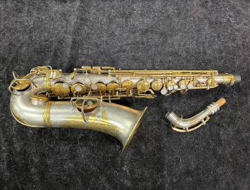 Photo Late Vintage C.G. Conn New Wonder Series I Alto Sax #130874 - Silver Plate, Gold Keys, GOLD INLAYS